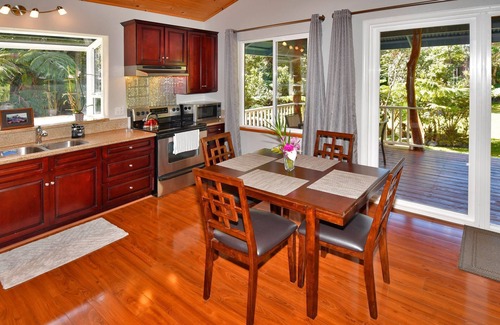 Volcano Casa | Mele Nani Getaway in lovely Volcano, Hawaii