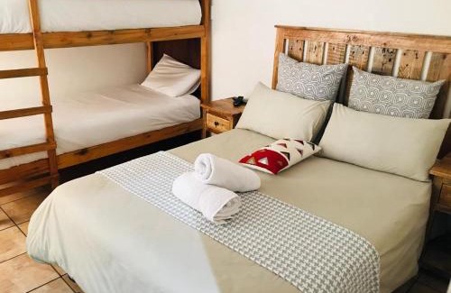 Eikenbosch Casa | MELJAA GROUP Guesthouse