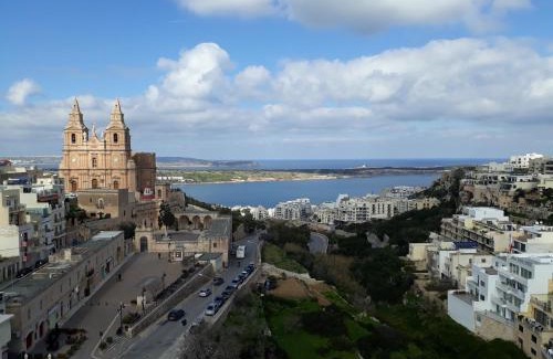 Mellieħa Heights Apartamento | Mellieha Town Centre Bright & Spacious 3 Bedroom Apartment