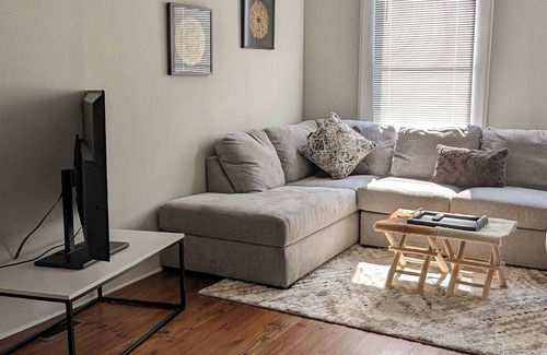 Eastside Casa | Mellow ☮ BnB, a NEW 3/1.5 in Victorian District