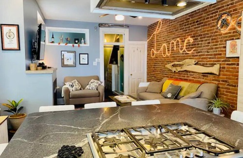 Lancaster Apartamento | Mellow Yellow in Lanc City