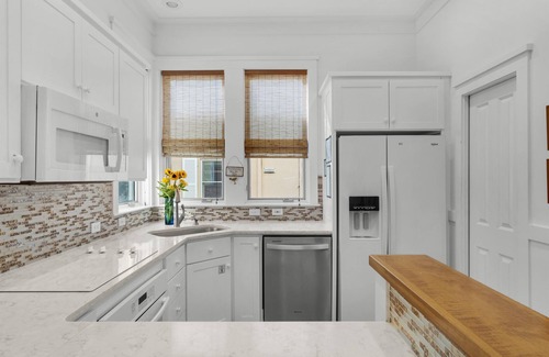 Sunnyside Casa | Mellow Yellow! Exceptional 4BR Carillon Beach Home 2 Lots from Beach Boardwalk!