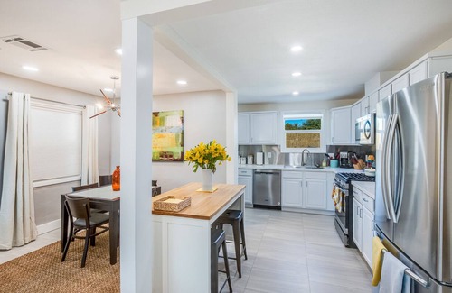 Bel Air Casa | Melrose Gem.