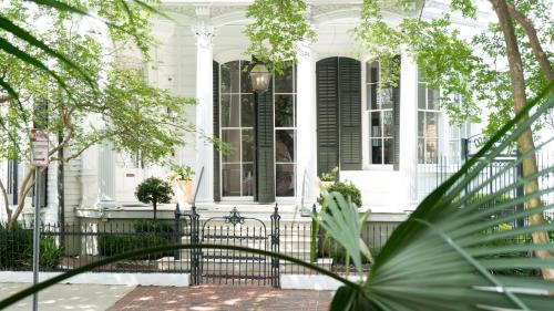 Faubourg Marigny Hotel | Melrose Mansion