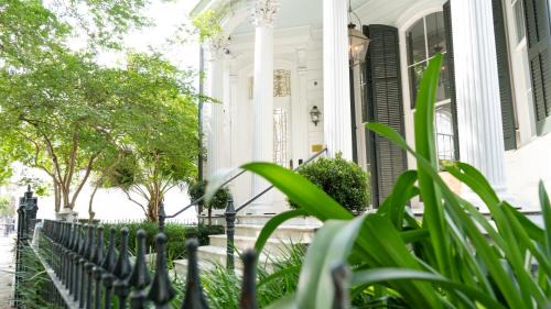 Faubourg Marigny Hotel | Melrose Mansion