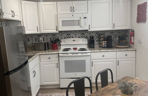 Oak Lane - East Oak Lane Apartamento | Melrose Place!