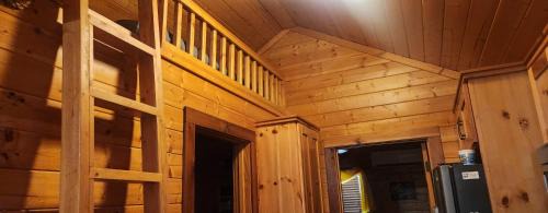 Pipe Creek Casa | MeMaws Country Cabin