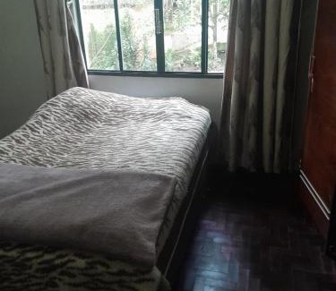 Campo Largo Casa | Memora Guesthouse Bateias - Casa Inteira e quartos em chácara