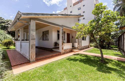 Bacacheri Casa | Memora Guesthouse Curitiba - Quartos em Casa próximo ao Parque Bacacheri