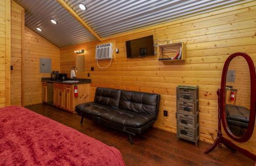 Pipe Creek Casa | Memorable Family Vacations in this Charming Log Cabin Rental in Texas State