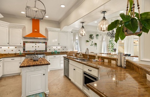 Captiva Casa | Memories are made Here! Fully Updated-Clean-Chic Upgrades-Kid & Pet Friendly