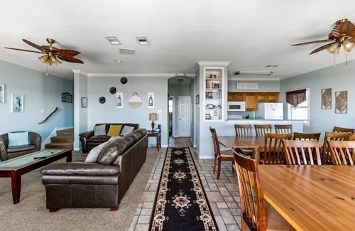 Surfside Beach Casa | Gran casa frente al mar. Ideal para reuniones familiares y reuniones