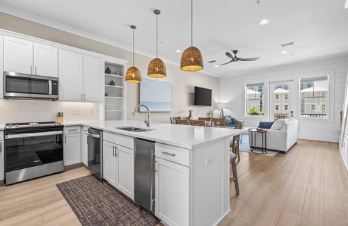 Gulf Shores Casa | Memory Maker: 3BR | 4BA w/pool and deeded private beach access!