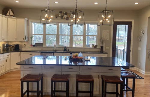 Mooresville Casa | Memory Maker| Lakefront |2 Main Level Master Suites | Family Friendly | Pets