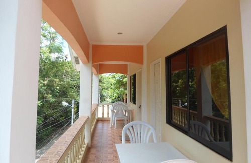Tawala Hotel | Menchu's Pension House