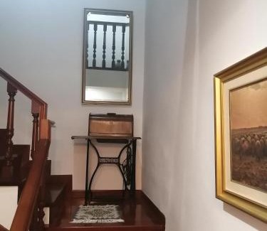 Mansilla de las Mulas Casa | MENCIA