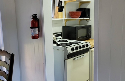 Mendocino Apartamento | Mendocino Garden Studio #2, Full kitchen