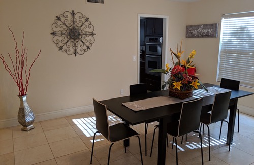 Dobson Woods Casa | Mendoza Residence, our Great & Spacious Home in Southern Mesa