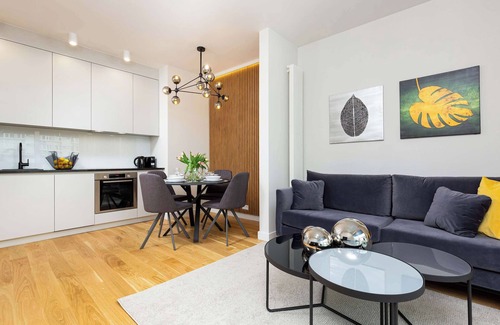 Mirow Apartamento | Mennica Residence 119 |Beautiful Apartment | Parking