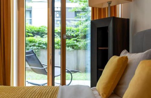 Mirow Apartamento | Mennica Residence - Stylish 2-Bedroom Apartment with Private Terrace #144