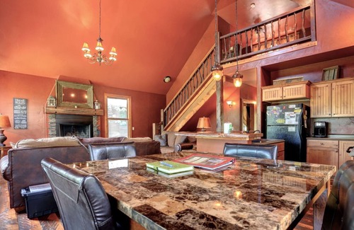 Lead Cabina | Mercantile Cabin | 4 Bed, 2 Bath
