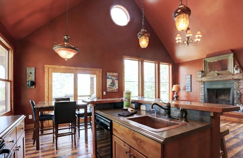 Lead Cabina | Mercantile Cabin | 4 Bed, 2 Bath