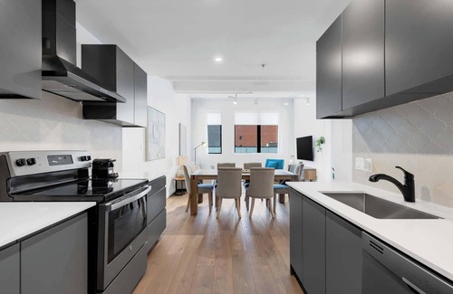 Downtown Montreal Apartamento | Mercer Downtown|2BDRS-2BA|6 Guests