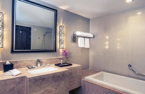 Nana Hotel | Mercure Bangkok Sukhumvit 11