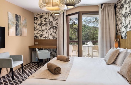 Brignoles Hotel | Mercure Brignoles Golf De Barbaroux