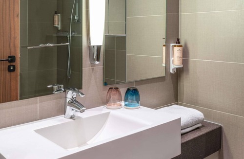 Herouville-Saint-Clair Hotel | Mercure Caen Cote de Nacre Herouville Saint Clair