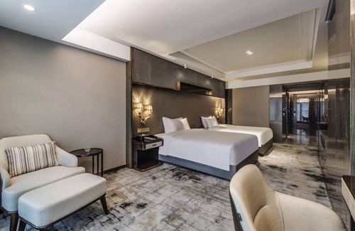 Yuzhong Hotel | Mercure Chongqing Downtown