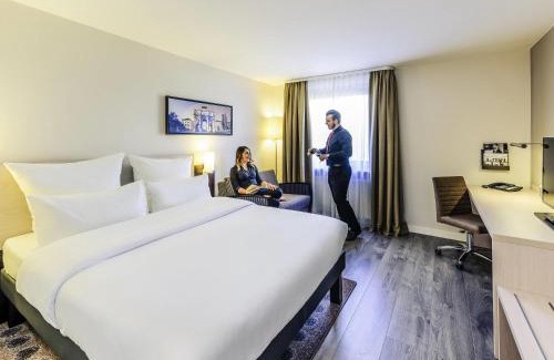 Neuperlach Hotel | Mercure Hotel München Süd Messe