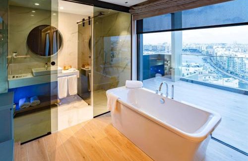 Paceville Hotel | Mercure St. Julian's Malta