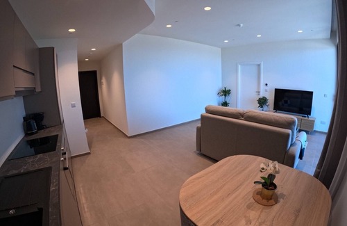 St. Julian's Apartamento | Mercury Tower suite in heart of the city
