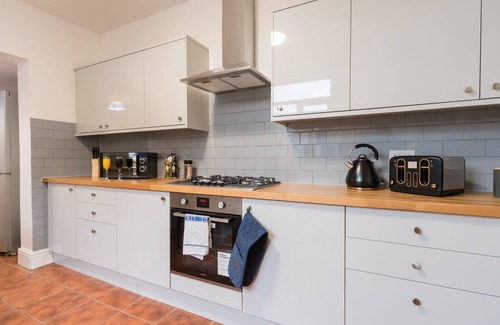 Hull Casa | Mercy Way By Jesouth