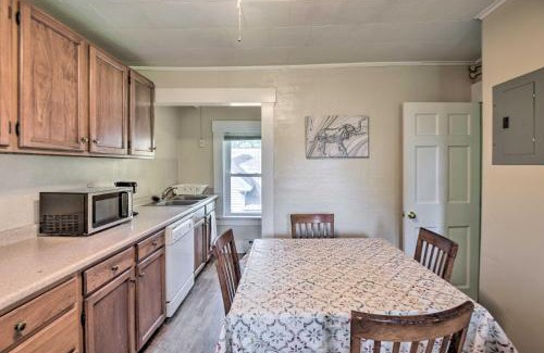 Meredith Apartamento | Meredith Home - Walk to Lakes and Restaurants!