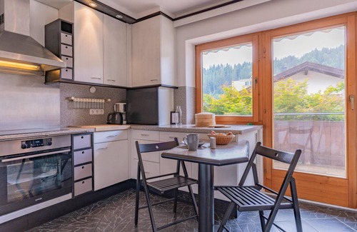 Hopfgarten Markt Apartamento | Merged apartment at only 1.3 km to the ski lift