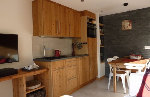 Les Allues Apartamento | MERIBEL MOTTARET ESQUÍ TODO INCLUIDO EN EL PIE, DUPLEX LUJOSO 4 * EN PAZ, PARKIN