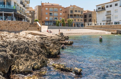 L'Escala Apartamento | Meritxell: Apartamento en primera línea, con vistas al puerto