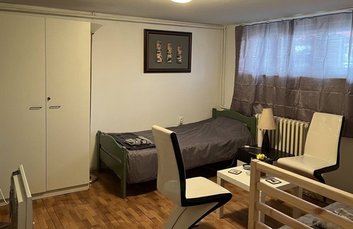 Vozdovac Apartamento | merkeze 5 km mesafede alısverıs merkezı yanı hersey elınızın altında