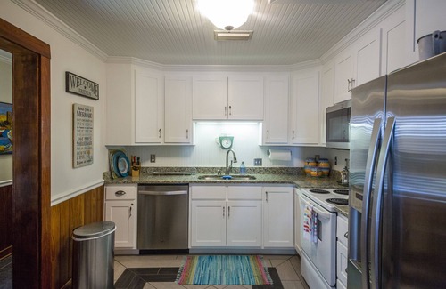 Saint Simons Island Cabaña | Piscina privada climatizada Mermaid Cottage - Oferta especial de otoño - ¡4ta noche gratis!