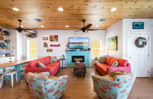 Roosevelt Casa | Mermaid Cove PA - Beach Gear Credit Included
