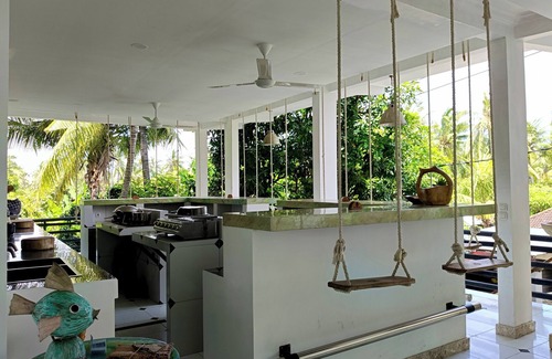 Bukti Cama Y Desayuno | Mermaid Suite 2 with AC B&B - Bali Jungle Retreat with Fine Dining & Eco Pool