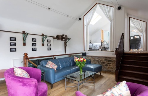 Newtownards Casa | Merok Mill House, Luxury accommodation for 4 persons. 2 x king or 1 King + 2 sng
