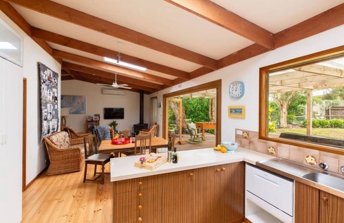 Merricks Beach Cabaña | Merricks Surf Cottage Charming Beachfront Bliss