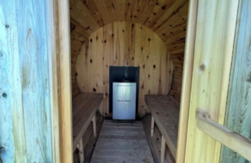 South Bruce Peninsula Cabaña | Merry Light Cove- Waterfront on Lake Huron & Sauna