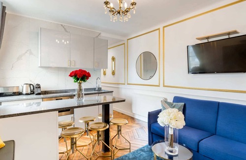 Champs-Elysees Apartamento | Merveil - Luxury Suite - Champs Elysees - Royale I