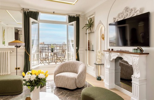Faubourg-du-Roule Apartamento | Merveil Signature Suite Hoche - Eiffel Tower view