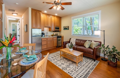 West Mesa Casa | Mesa Bliss - Tropical Oceanside Guest House on the Mesa
