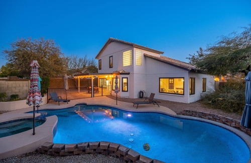 East Mesa Casa | Mesa Free Heated Pool Remodeled Luxury Billiards Closed to 202 Red Mountain